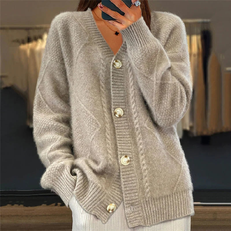 Jane | Softly Structured Cable-Knit Cardigan